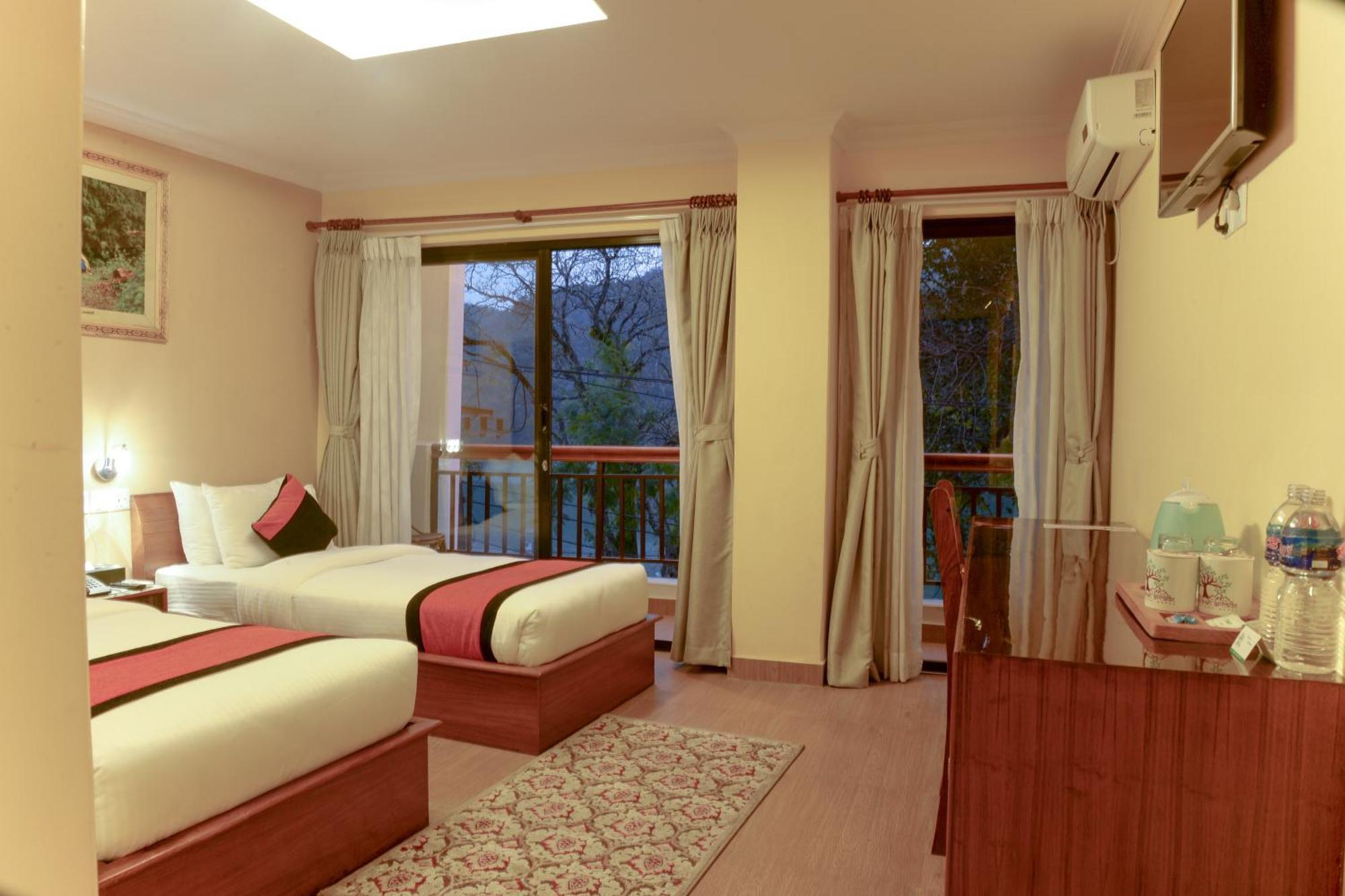 Hotel Raniban Arcade Pokhara Exterior photo