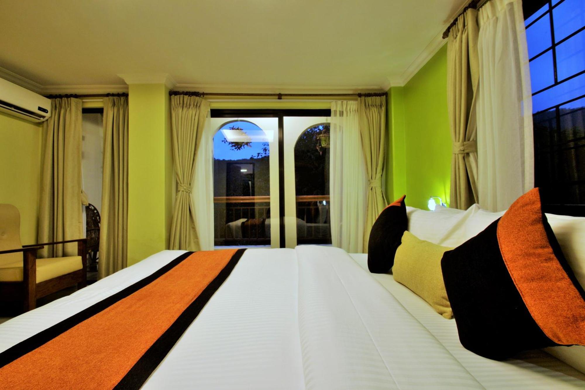 Hotel Raniban Arcade Pokhara Exterior photo