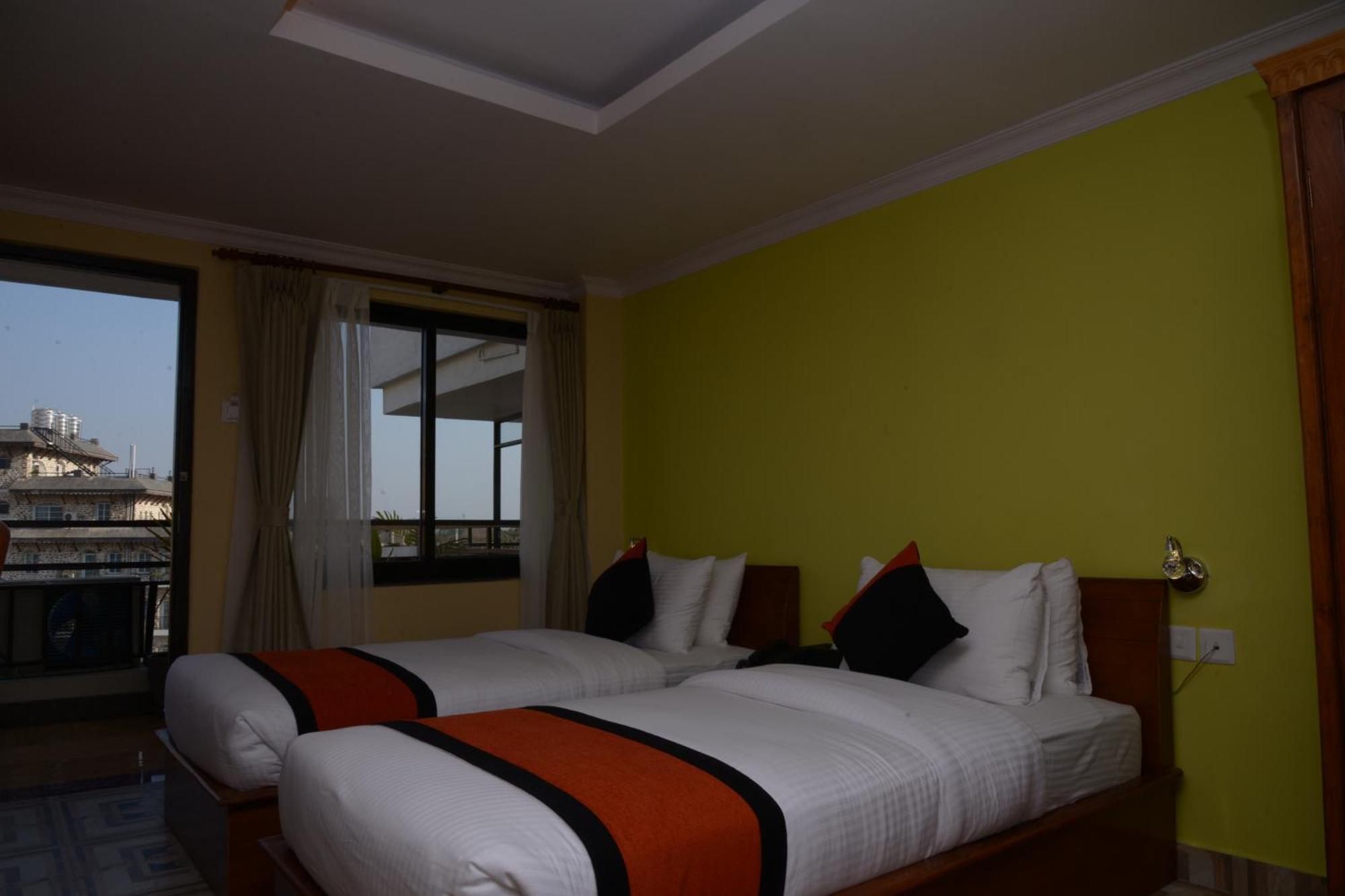 Hotel Raniban Arcade Pokhara Exterior photo