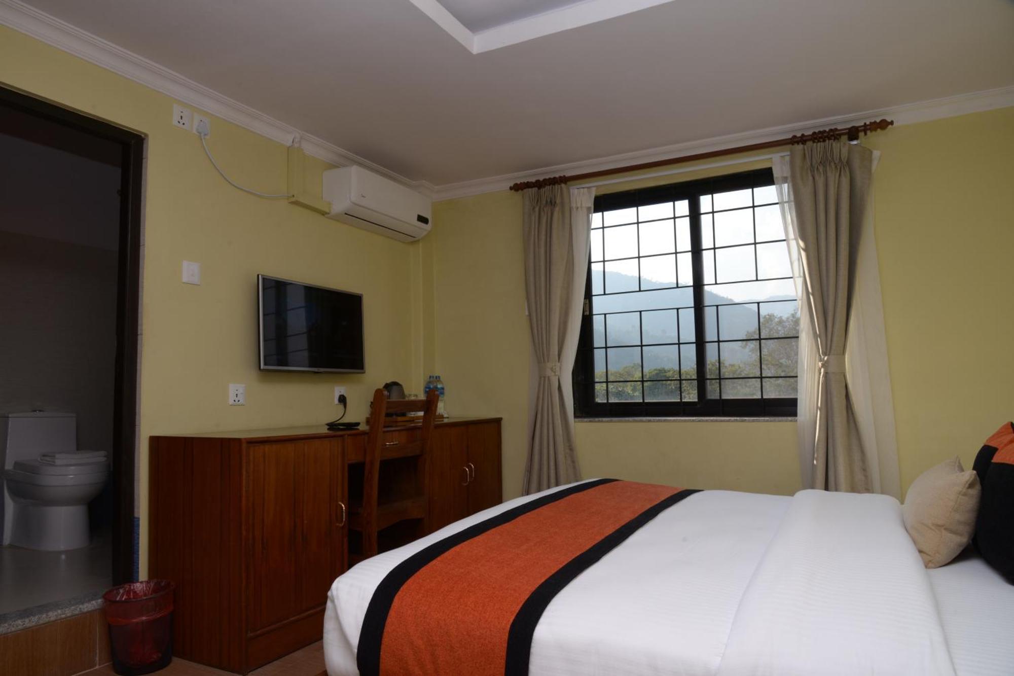 Hotel Raniban Arcade Pokhara Exterior photo