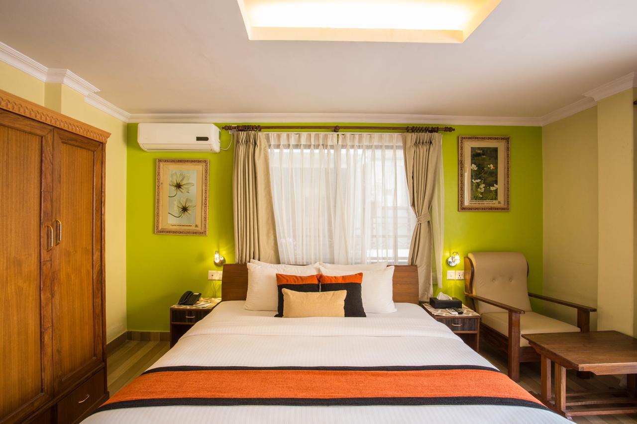 Hotel Raniban Arcade Pokhara Exterior photo